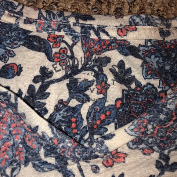 Aeropostale Seriously Soft tee - Picture 2 of 2